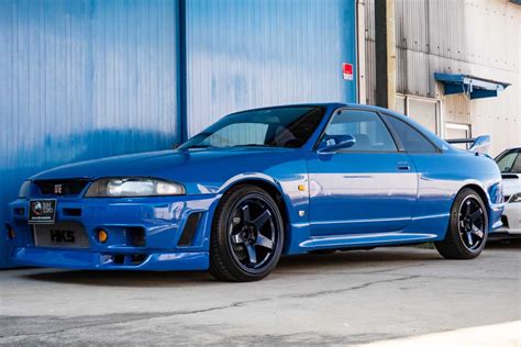 Nissan Skyline GTR R33 LM V spec for sale in Japan Buy JDM cars