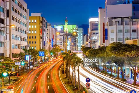 那覇市日本のダウンタウンの街並み 沖縄県のストックフォトや画像を多数ご用意 沖縄県 通り 2015年 Istock