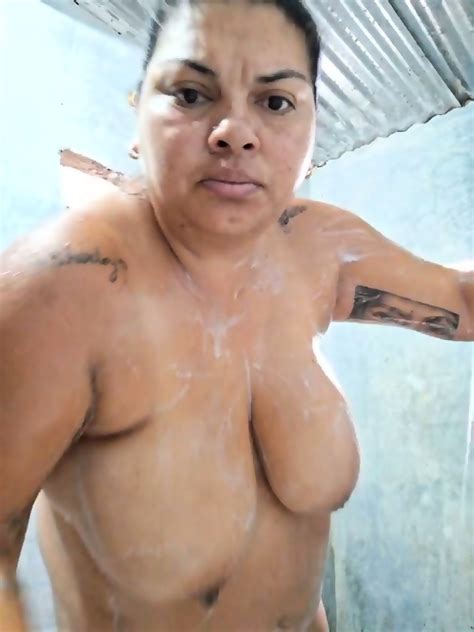 Chubby Sexy Big Tits H M Colombian MILF Taking A Shower