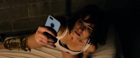 Naked Mary Elizabeth Winstead In 10 Cloverfield Lane