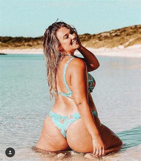 Thick Bikini Model Porn Pic