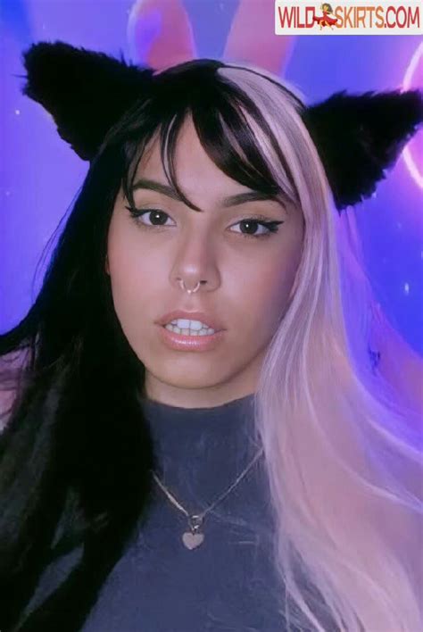 Luna Bloom LunaBloomASMR Daisylunablossom Nude OnlyFans Instagram