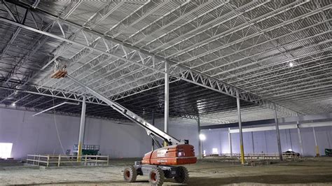 Warehouse Creates Wide Open Spans With Steel Joists Girders