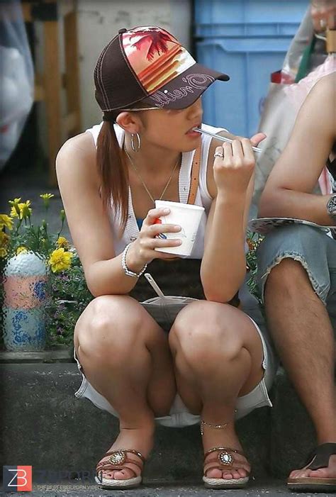 Who Wins Accidental Nudes Or Upskirts ZB Porn