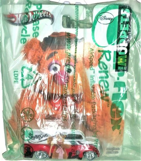 Hot Wheels Pop Culture Muppets Fozzie Bear Dairy Delivery On Real Riders Ebay Muppets