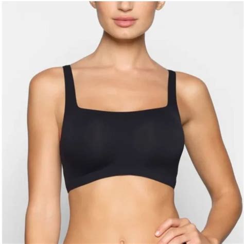 Skims Intimates Sleepwear Nwt Skims Naked Scoop Bra New Black Onyx Small Poshmark