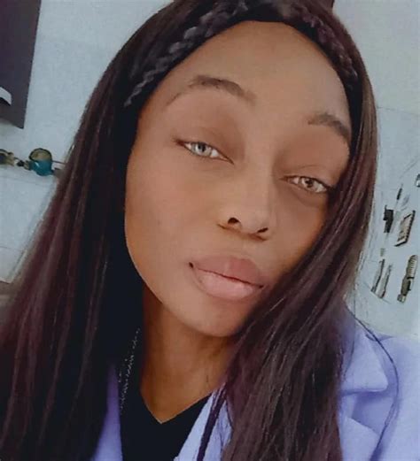 Latina Patricia Masithela Azzannata E Uccisa Da Un Branco Di Cani Randagi A Casa Dell Amico