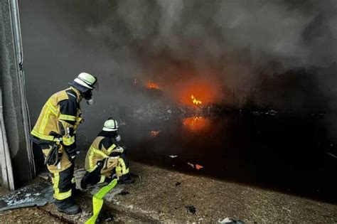 Essen Quadratmeter Gro E Lagerhalle Der Entsorgungsbetriebe Geht