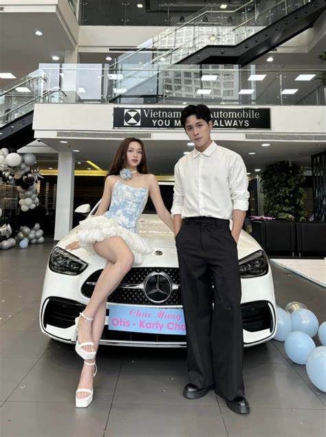 Hot girl xinh đẹp chơi lớn tặng xế hộp hơn 2 tỷ cho bạn trai