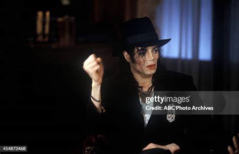 82 Barbara Walters Interviews Michael Jackson Stock Photos, High-Res Pictures, and Images ...