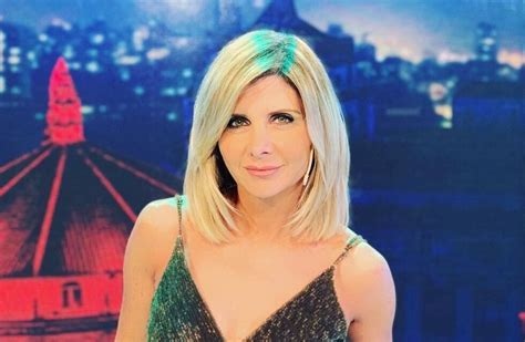 En Bikini Y Bajo El Agua D Bora Plager Sorprendi Con Una Serie De Fotos Buceando