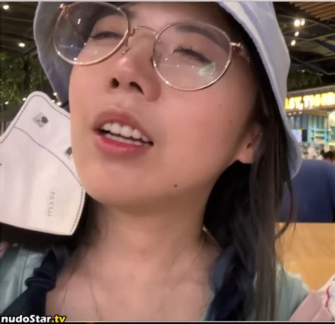 LilyPichu Onlysaber Nude OnlyFans Photo Nudostar TV