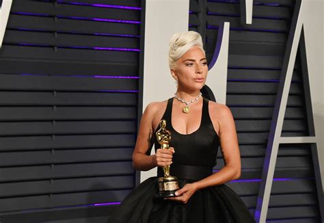 Quanto A Lady Gaga Vai Receber Pelo Show - Show de Lady Gaga em Copacabana deve receber 1,6 milhão de pessoas ...