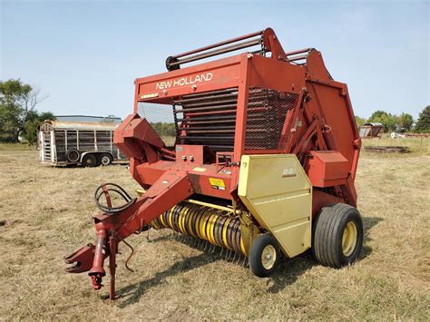 New Holland 851 Round Baler Bigiron Auctions