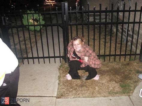 Caught Squatting ZB Porn