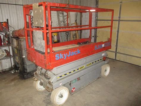 Construction Surplus Auction - Kyle Kelso Auctioneer