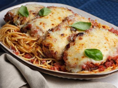 26 Best Chicken Parmesan Recipes | Easy Chicken Parm Recipe Ideas ...