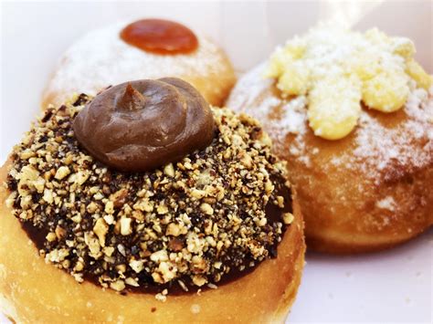 Dobra Hrana Zagrebačka slastičarnica otvorila sezonu krafni nude okusa Isprobali smo ih a