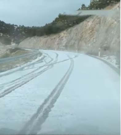 Snažno nevrijeme pogodilo Dalmaciju bujice na cestama BN