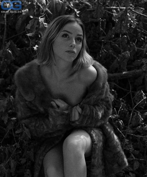 Shauna DeWit Nude Pictures Photos Playboy Naked Topless Fappening