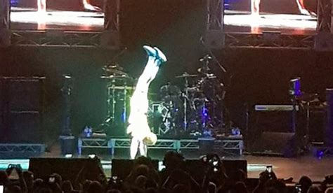 Red Hot Chili Peppers Bassist Flea Did Handstands On Stage In Hobart As Power Cuts Out After