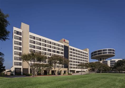 Houston Airport Marriott at George Bush Intercontinental - Host Hotels