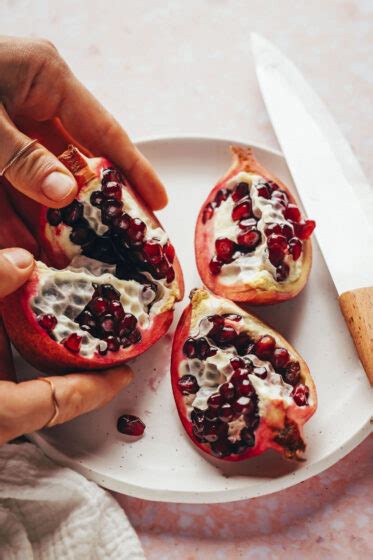 how to cut open a pomegranate easy