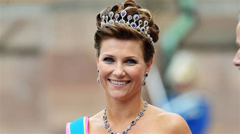 Will Princess M Rtha Louise Of Norway Wear A Tiara At Her Wedding To