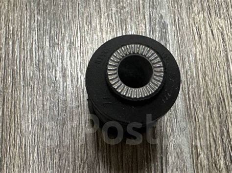 Сайлентблок нижнего pычага пеpедней оси, передний VAG 357407182 купить ...