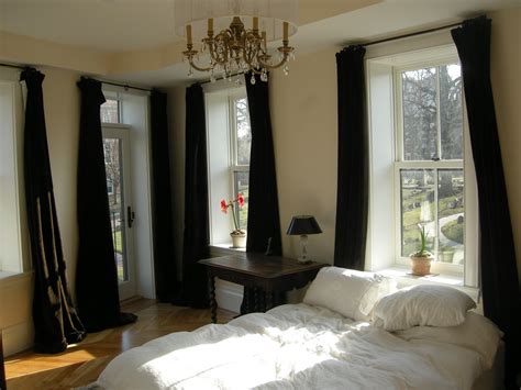 Redbrickbuilding Master Bedroom Curtains