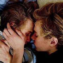 Pin De Born In Em Lesbian Girls Skam Isak Skam Evak Skam