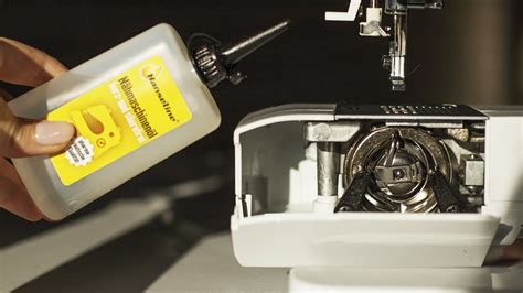 Смазка швейной машинки - YouTube