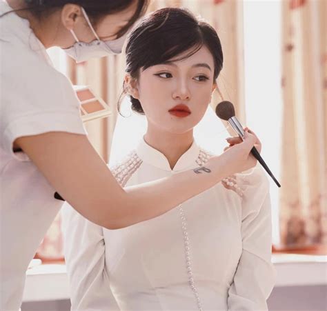 Nhan S C H P H N C A Hot Girl D N T C Gi Y T Ng N I Nh N I M M T Th I Ng I P Vi T