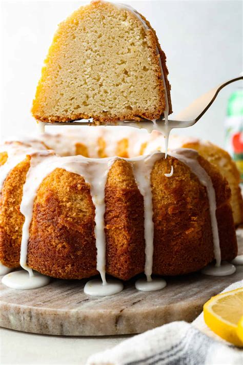 7UP Bundt Cake