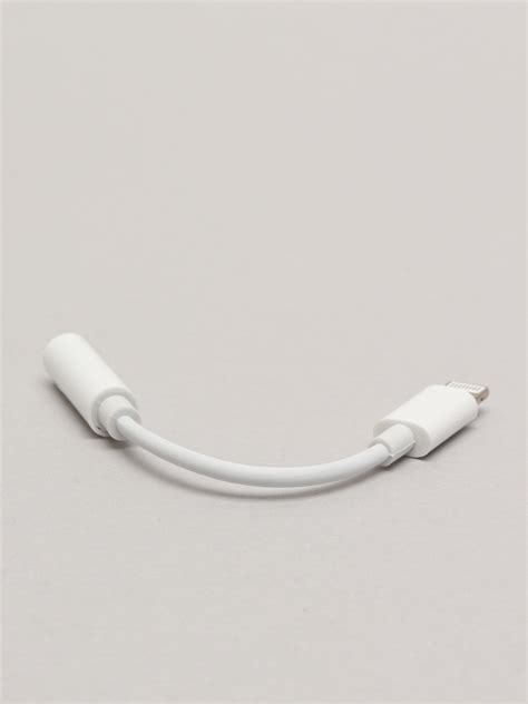 Переходник для наушников Apple iPhone Lightning, 3,5 мм купить по цене ...