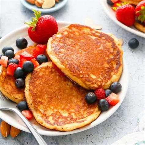 Breakfast Recipes with Almond Butter | KITCHEN @ HOSKINS