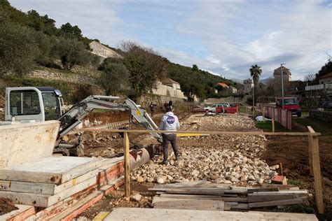 RADOVI U TIJEKU Uskoro novo igralište za najmlađe na Šipanu Grad