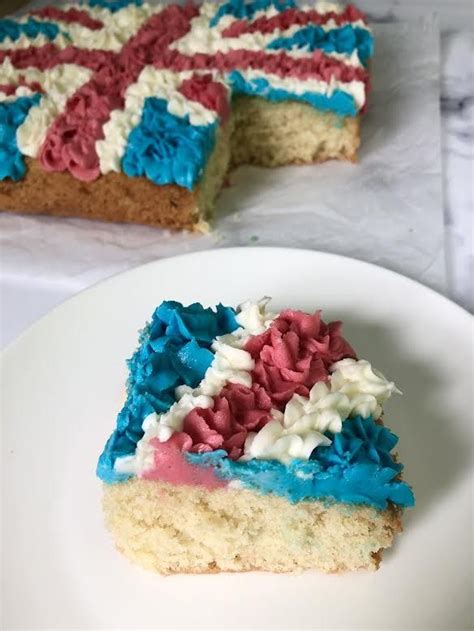 union jack flag cake  celebrating  queens platinum jubilee
