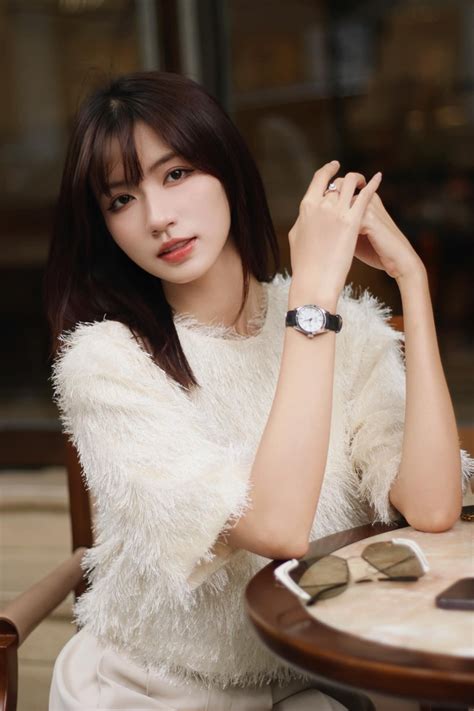 Hot Girl Phim Vi T Gi V Ng Tung Nh C I Tu I Ch R V N L N S