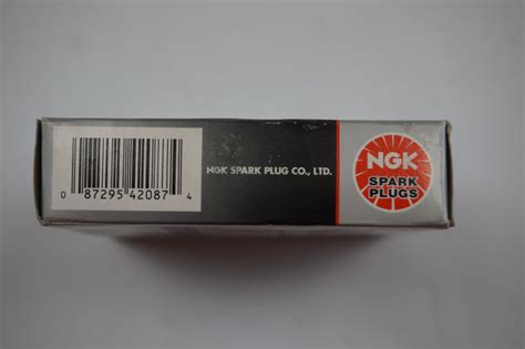 NGK V POWER BKR5EYA SPARK PLUGS PACK OF 4 #2087 NOS | Factory OEM Parts