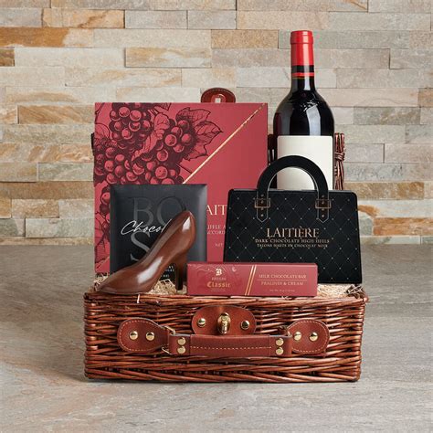 Luxe Chocolate & Wine Gift Basket – Wine gift baskets – US delivery