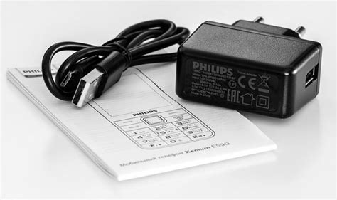 Philips Xenium E590: премиальный кнопочный телефон