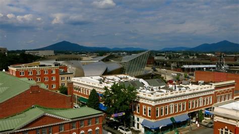 Roanoke VA: Blue Ridge Beauty