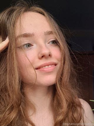 Rinna Ly Nude OnlyFans NudoStar TV