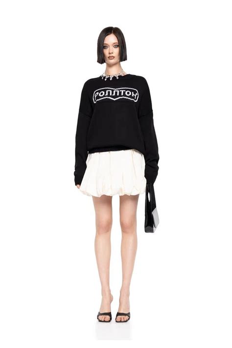 Российский бренд You Wanna показал результат коллаборации с «Роллтон ...