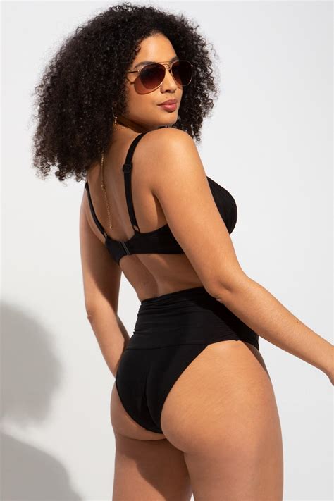 Samoa Non Padded Underwired Bikini Top In Black Pour Moi