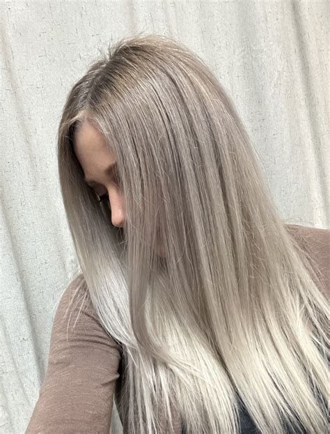 The Best Winter Blonde Hair Color Trend Laura K Collins