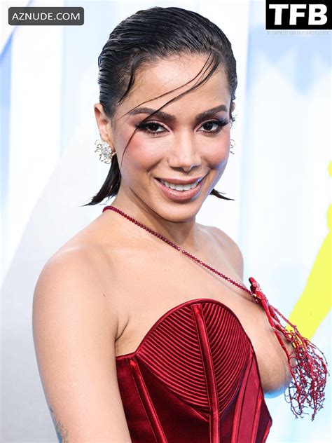 Anitta Displays Sexy Seen Showing Off Her Tits At The Mtv Video Music Awards In New Jersey Aznude