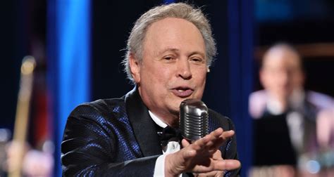 Billy Crystal Gets Tony Awards 2022 Audience to Scat Yiddish with Him in ‘Mr. Saturday Night ...