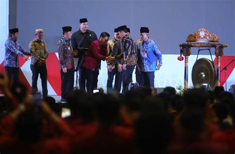 Presiden Joko Widodo Buka Muktamar XX Ikatan Mahasiswa Muhammadiyah